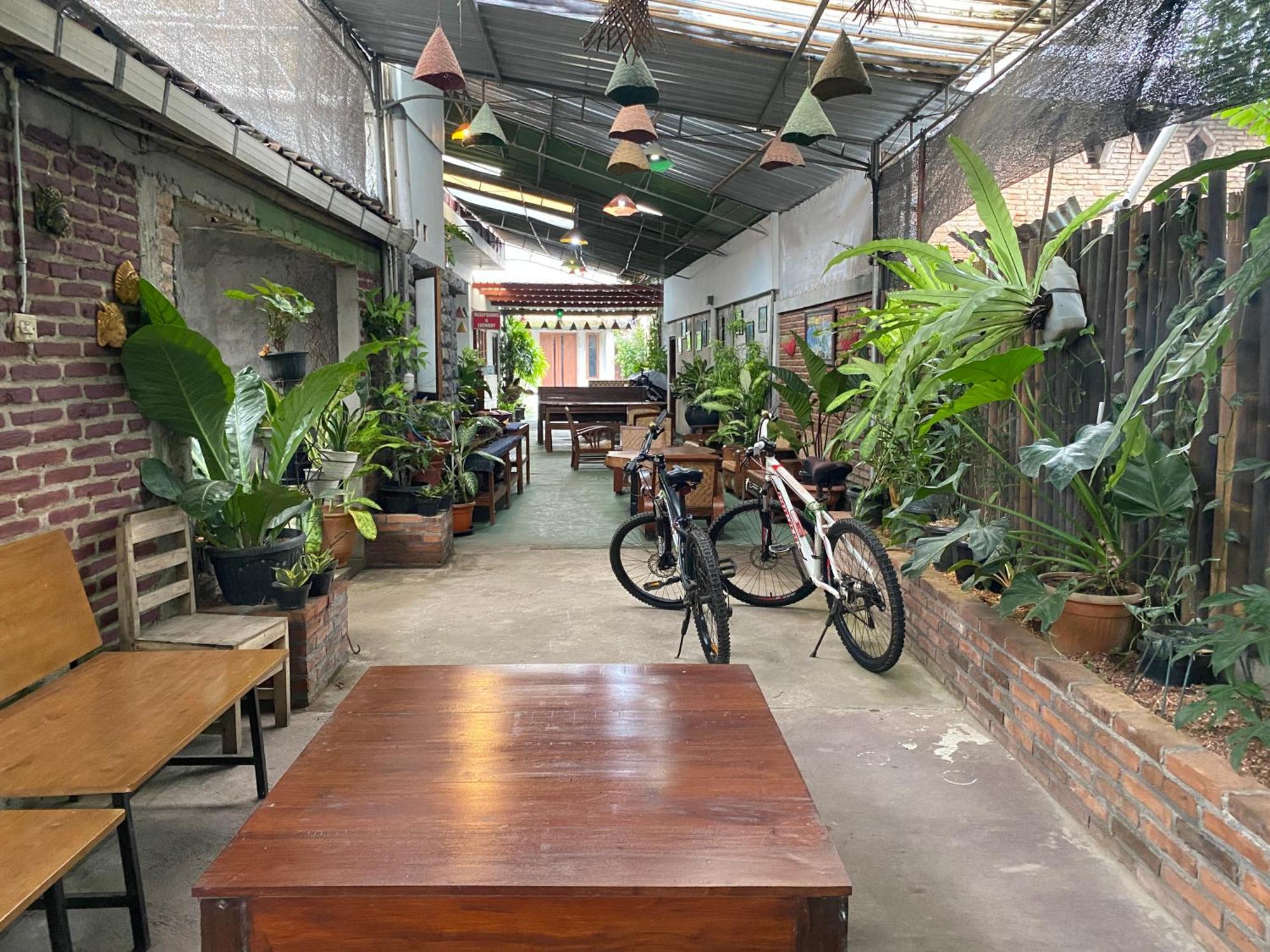Ada Homestay Magelang Exterior foto