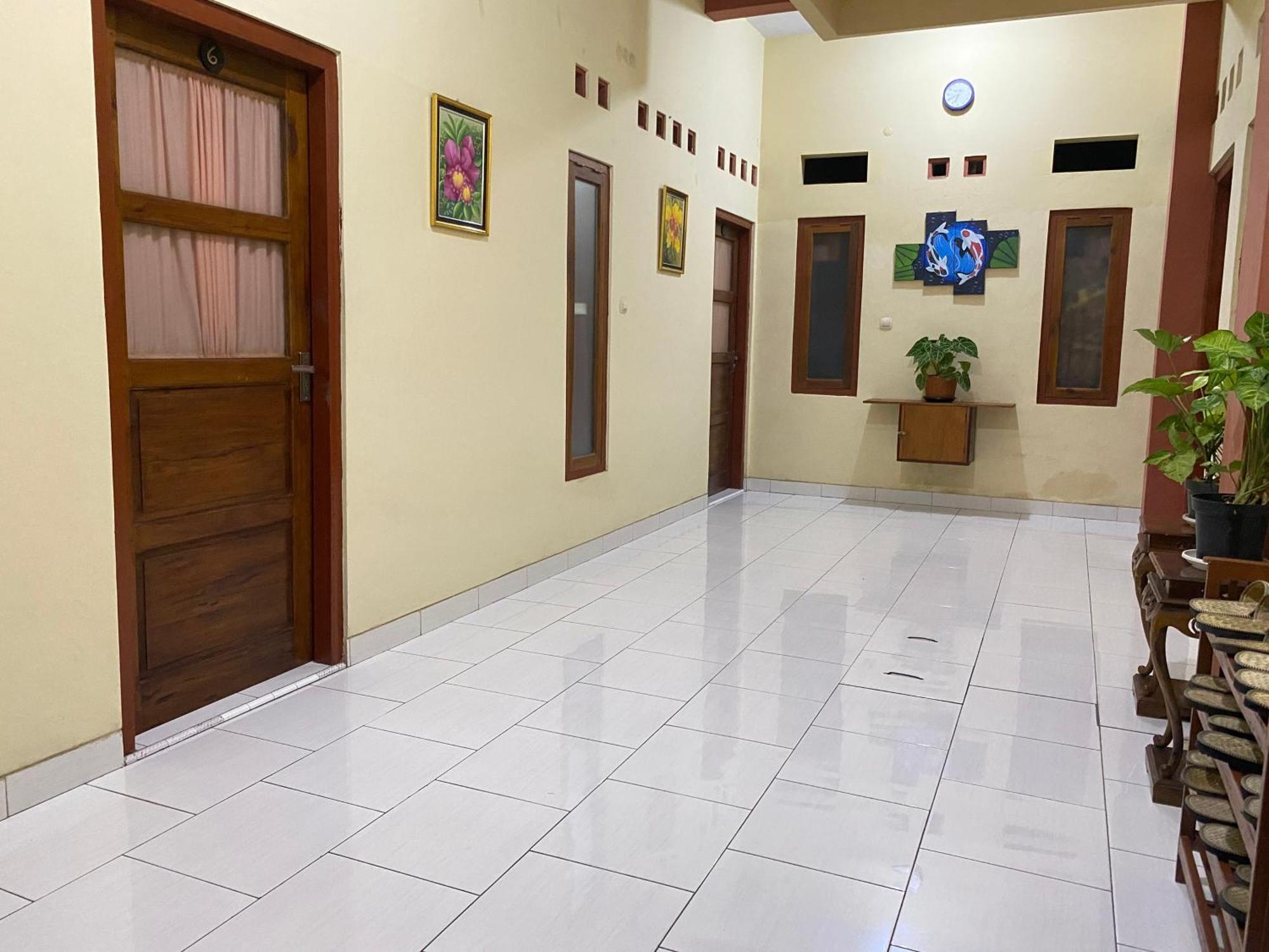 Ada Homestay Magelang Exterior foto