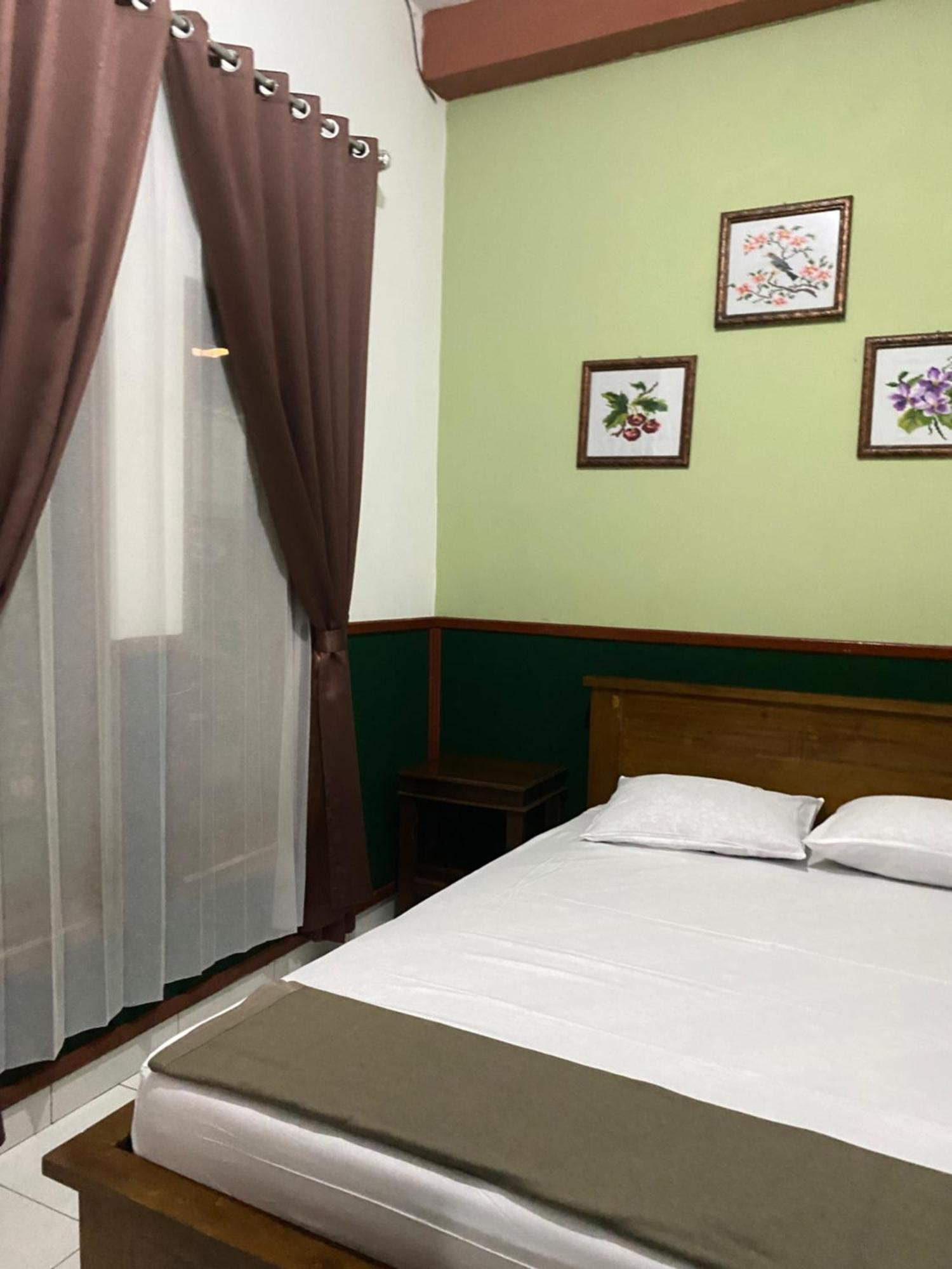 Ada Homestay Magelang Exterior foto